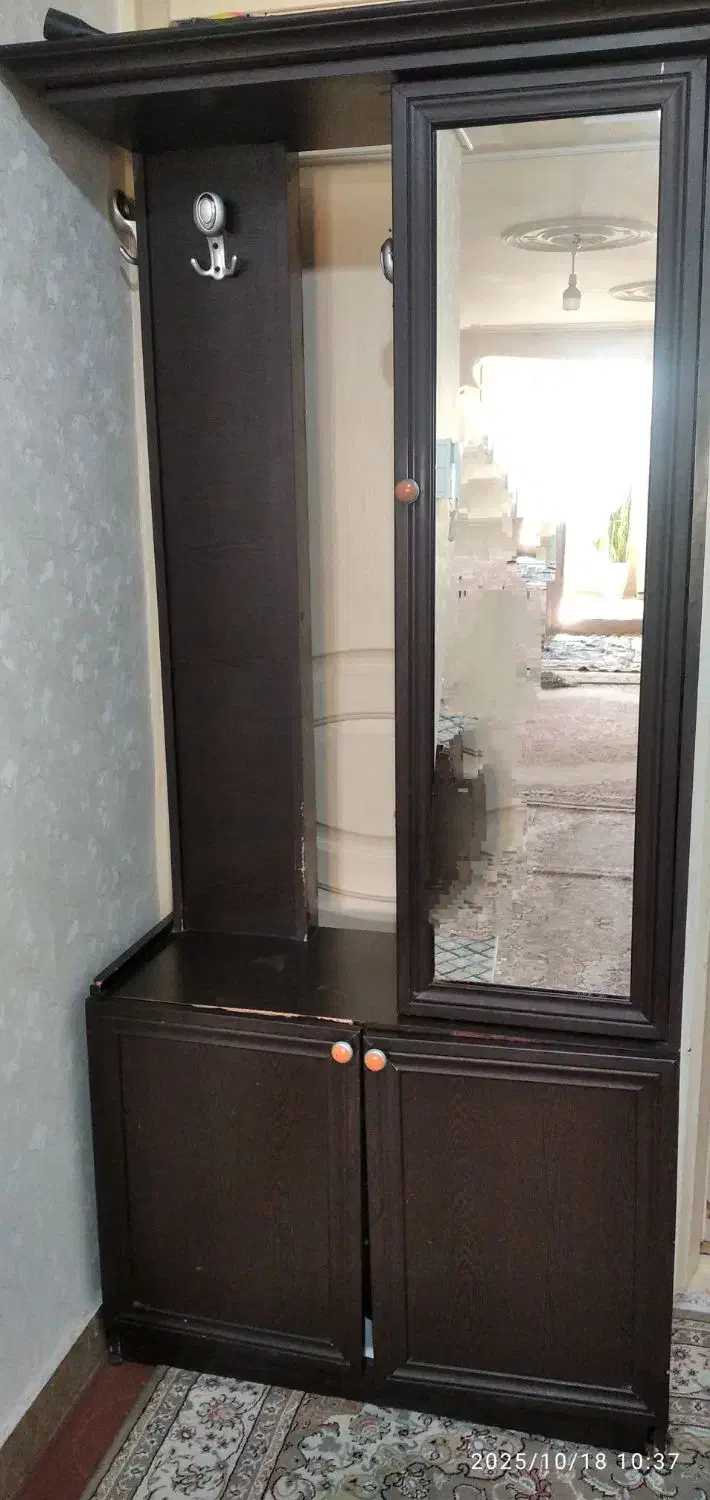 جاکفش|جاکفشی، کمد، دراور|میانه, |دیوار