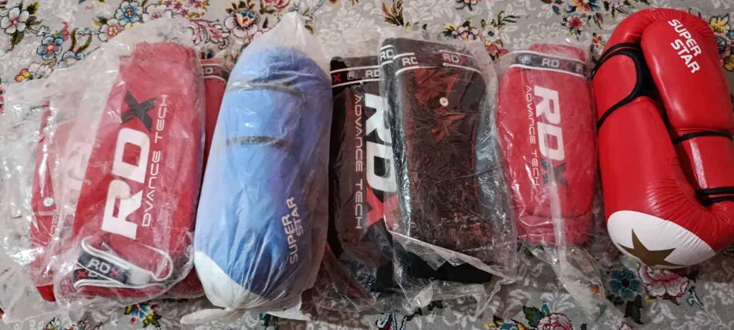 دستکش و ساقبند بوکس|تجهیزات ورزشی|زاهدان, |دیوار