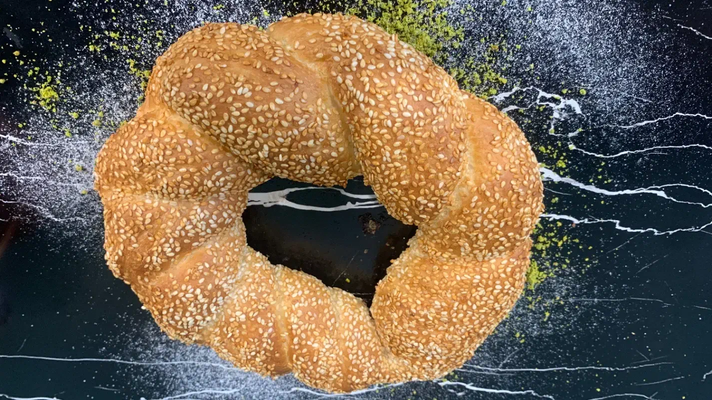 به چند نفر خانم و اقا کمک قناد پیستری و بیکری|استخدام خدمات فروشگاه و رستوران|مشهد, شریف|دیوار