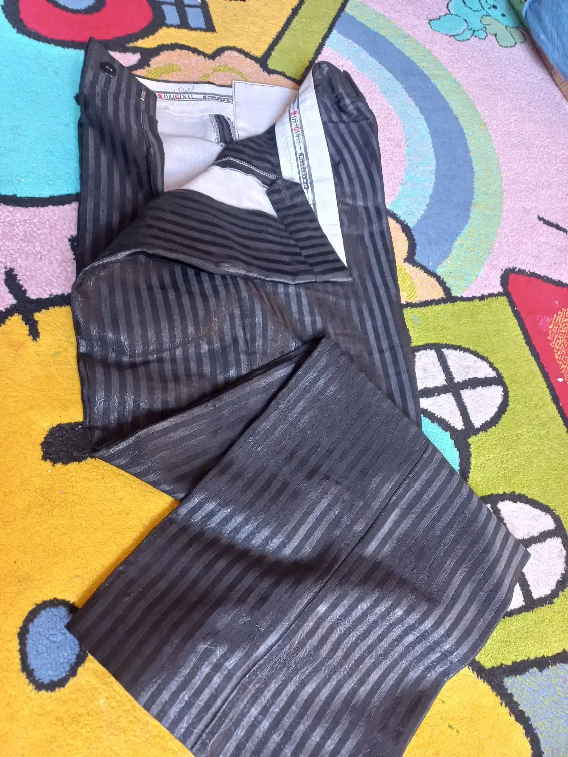 یک دست کت و جلیقه و دو  شلوار در حد نو .|لباس|رشت, کوی امام رضا|دیوار