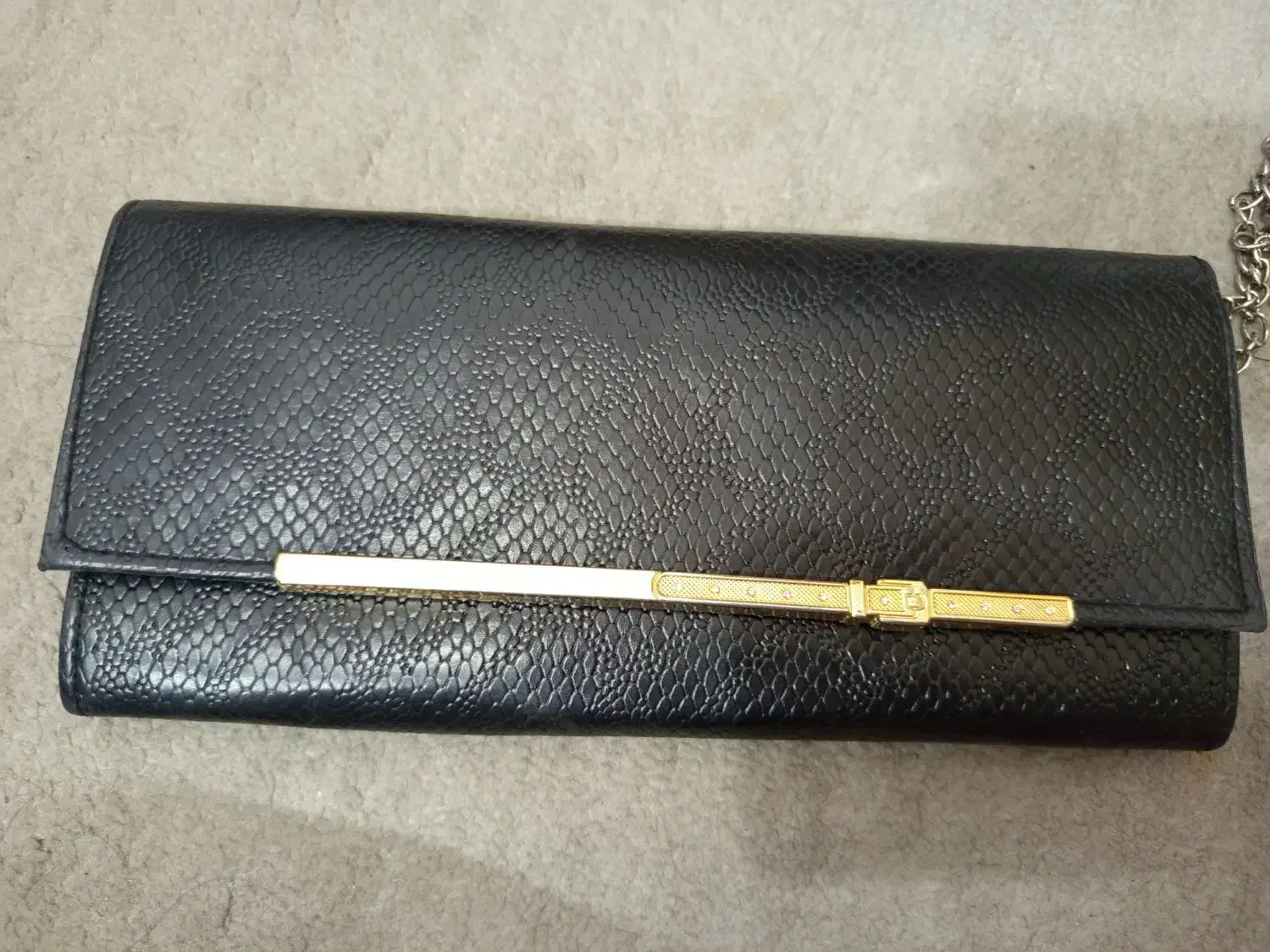 کیف|کیف، کفش، کمربند|اراک, |دیوار