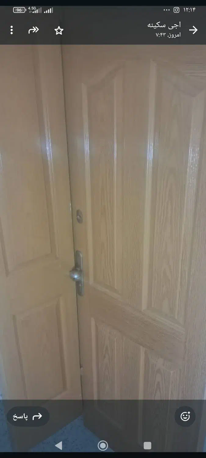 در چوبی خیلی تمیز در حد نو|مصالح و تجهیزات ساختمان|آباده, |دیوار