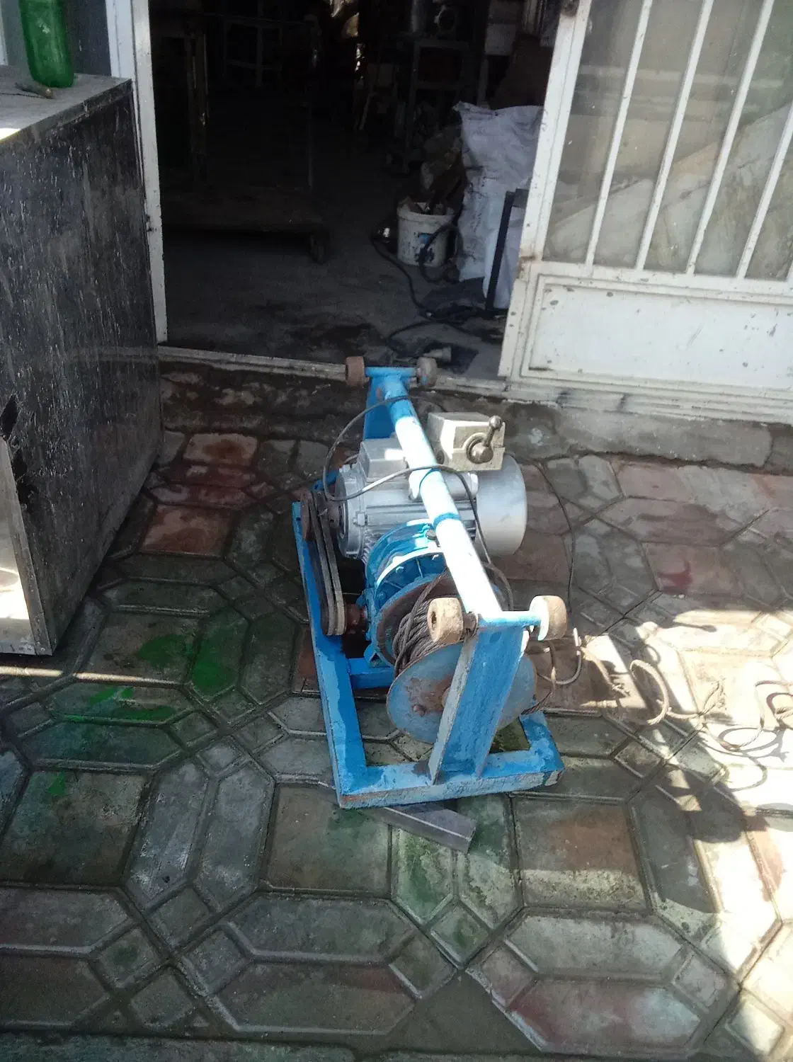 بالابر.   ساختمانی.|مصالح و تجهیزات ساختمان|اصفهان, قهجاورستان|دیوار