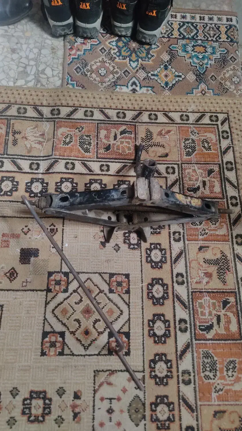 تعدادی لوازم خودرو نو و دست دوم|قطعات یدکی و لوازم جانبی|نجف‌آباد, مجاهد شمالی|دیوار