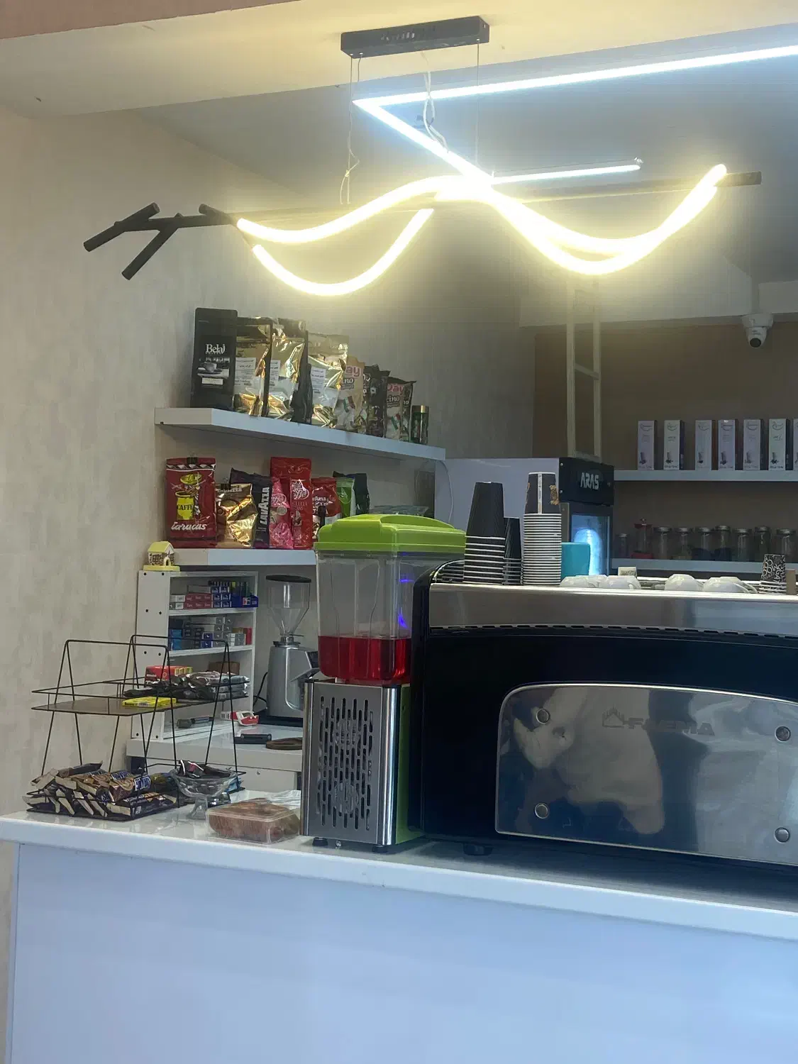 باریستا خانم|استخدام خدمات فروشگاه و رستوران|دوگنبدان, |دیوار