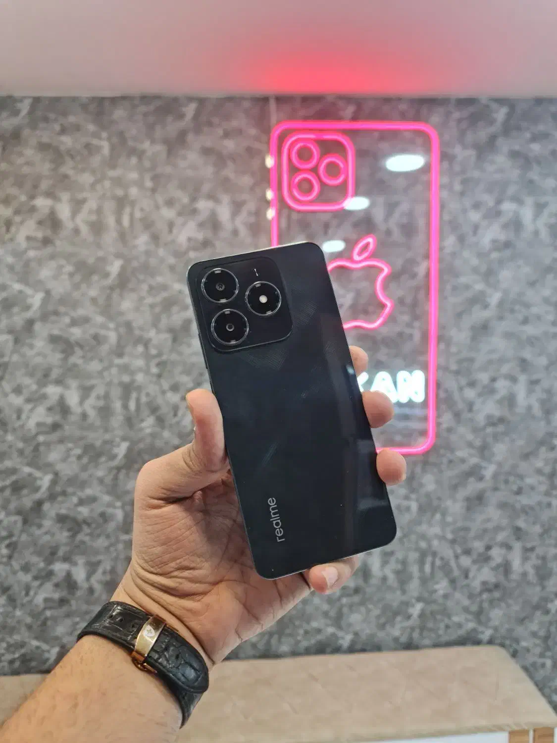 realms c61 128|موبایل|قم, عمار یاسر|دیوار