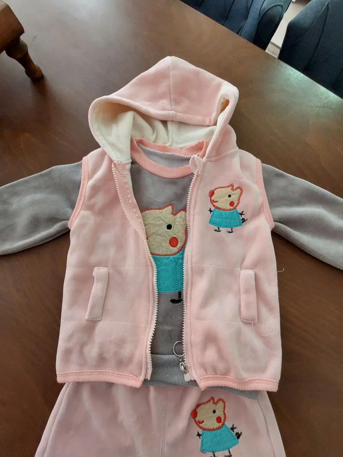 لباس و کاپشن بچه گانه|کفش و لباس بچه|شاهین‌شهر, شهرک هشت بهشت|دیوار