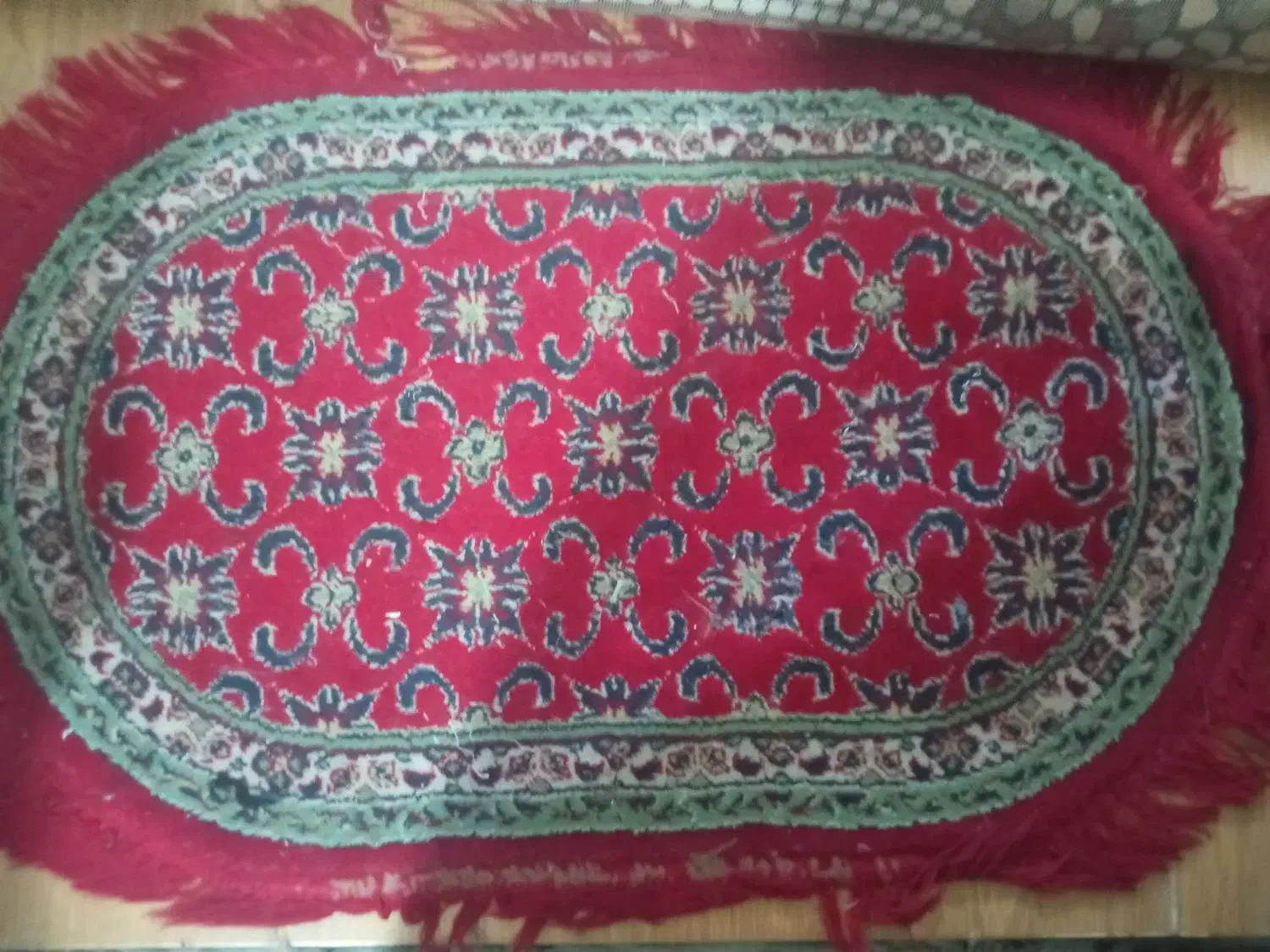 قالیچه یک و نیم متری  و سه تا  فرش جلو دری|فرش|شیراز, شهرک گلشن|دیوار