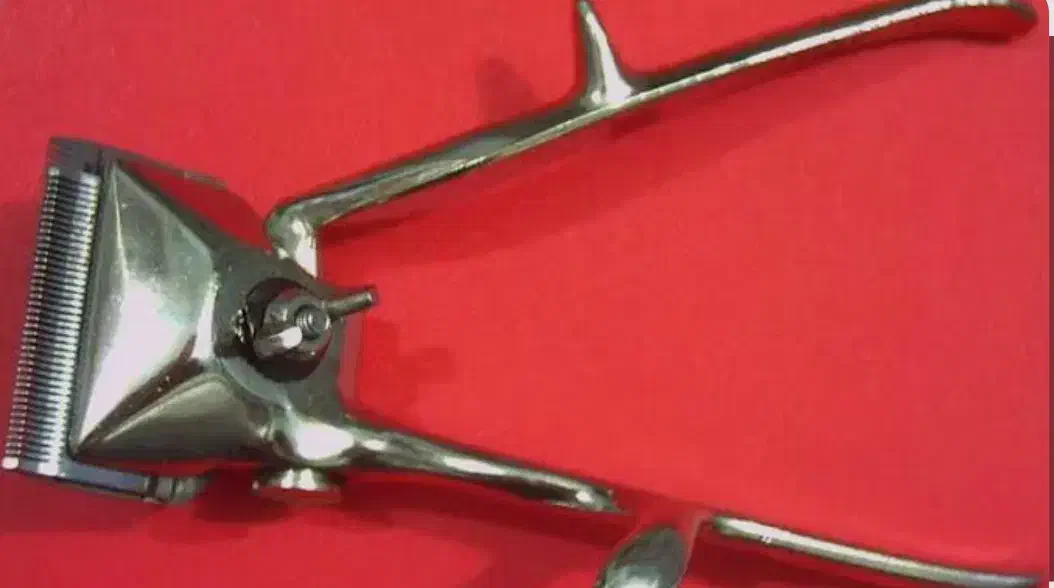 ماشین اصلاح دستی|کلکسیون اشیاء عتیقه|رامهرمز, |دیوار