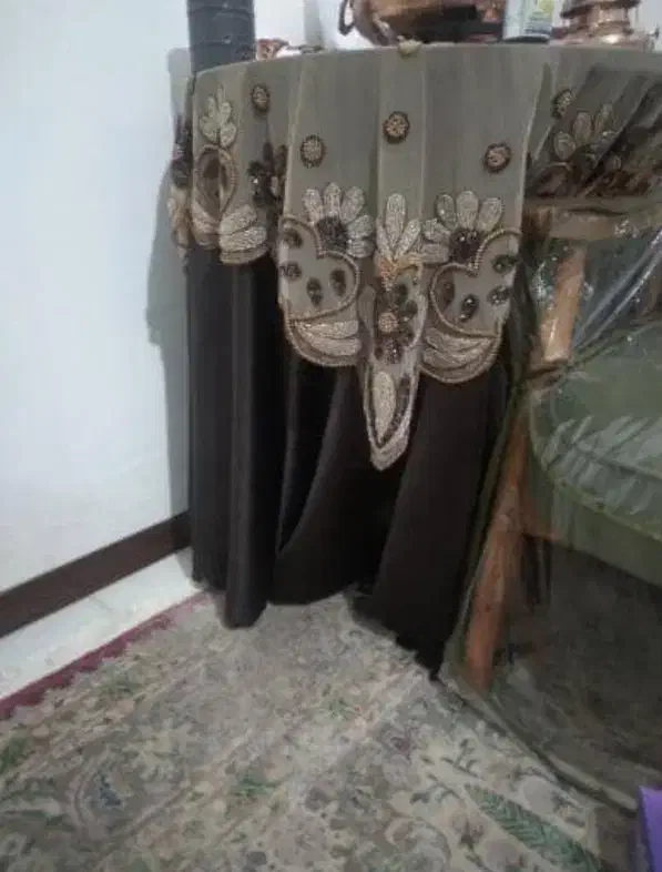 میزخاطره|میز و صندلی غذاخوری|خرم‌آباد, |دیوار