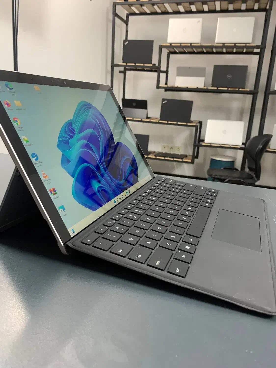 سرفیس پرو 7 نسل 10 شیک و جذاب|رایانه همراه|قم, دورشهر|دیوار