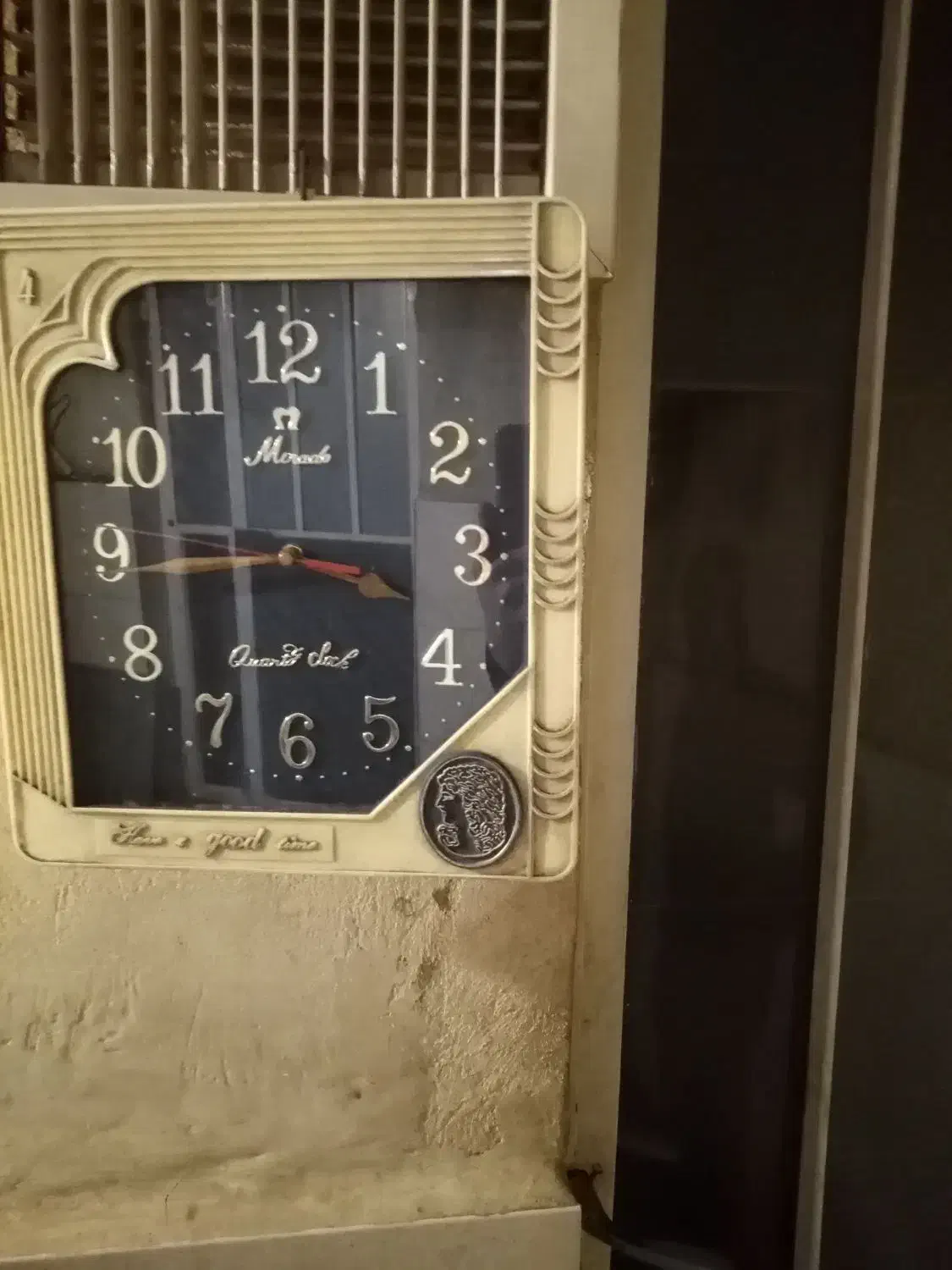 ساعت دیواری سالم|ساعت دیواری و تزئینی|اراک, |دیوار