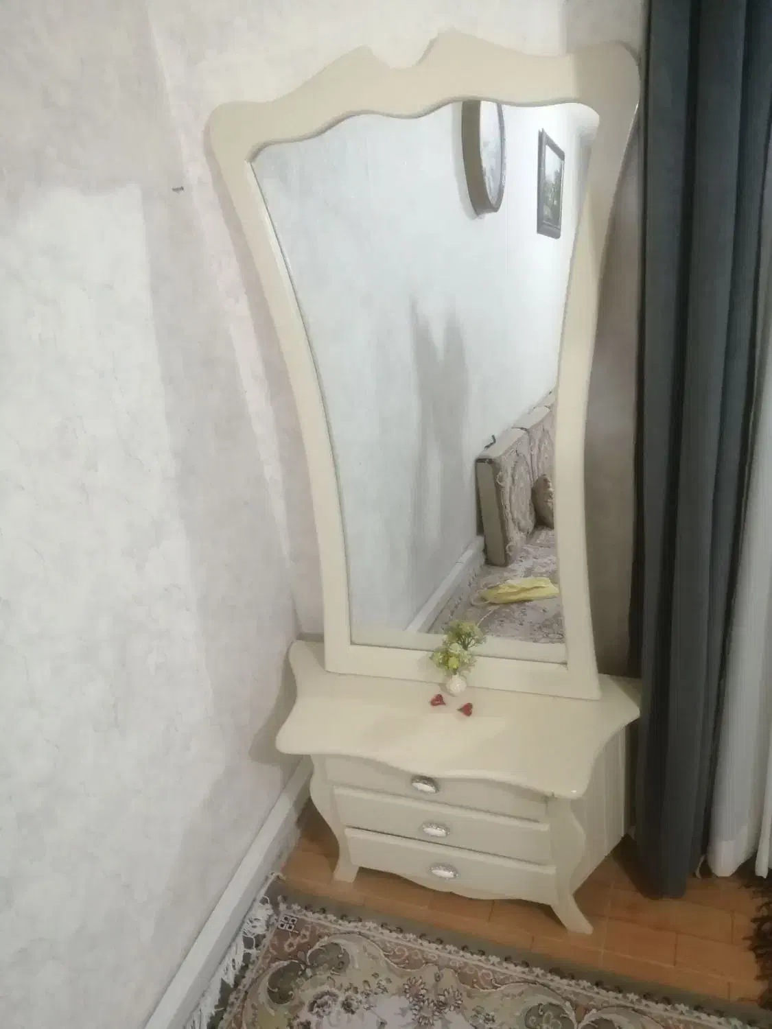 اینه کنسول کلاسیک و شیک|بوفه، ویترین، کنسول|کرمانشاه, |دیوار