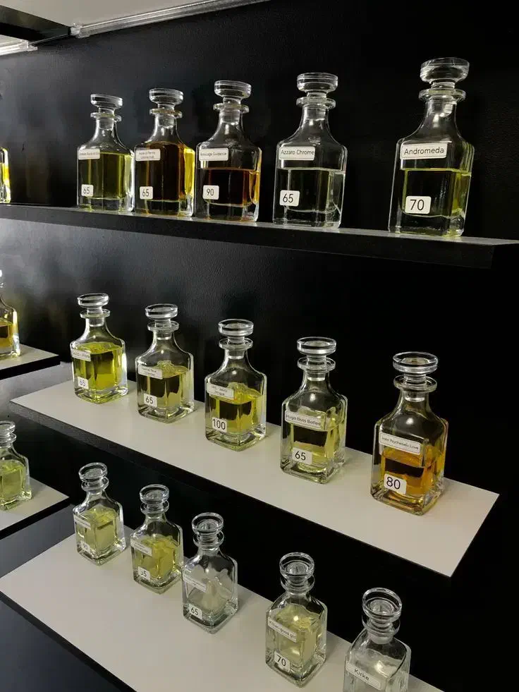 عطر کیلویی6/350گرم فقط 25 میلیون|عمدهفروشی|ساری, |دیوار