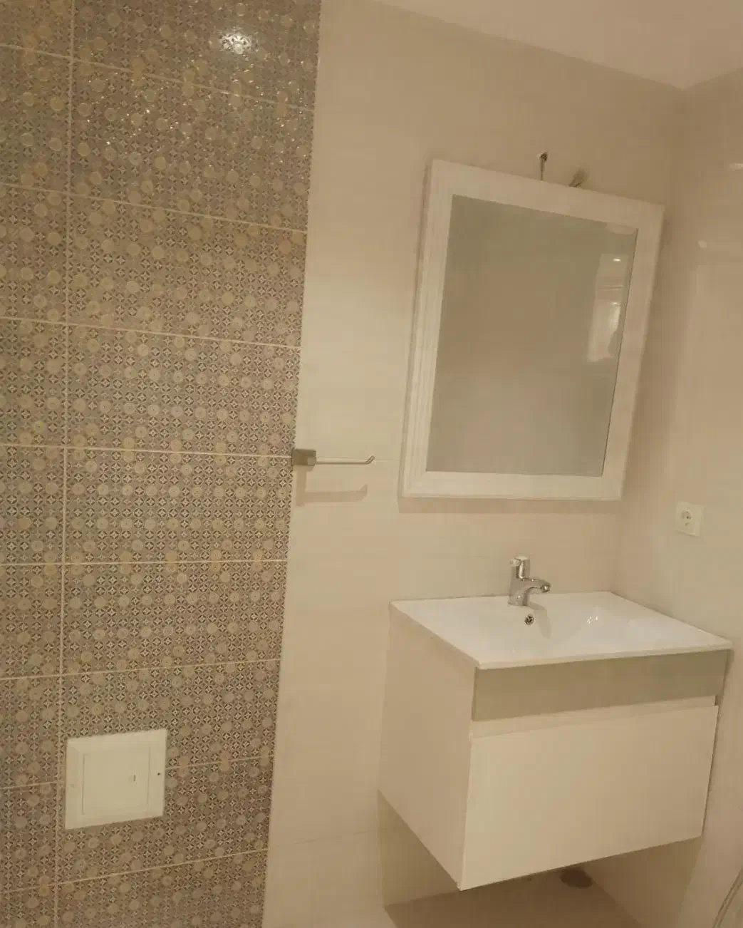 120 متر برج باغ مودنا پارک مدونا کمالی شرقی پونک