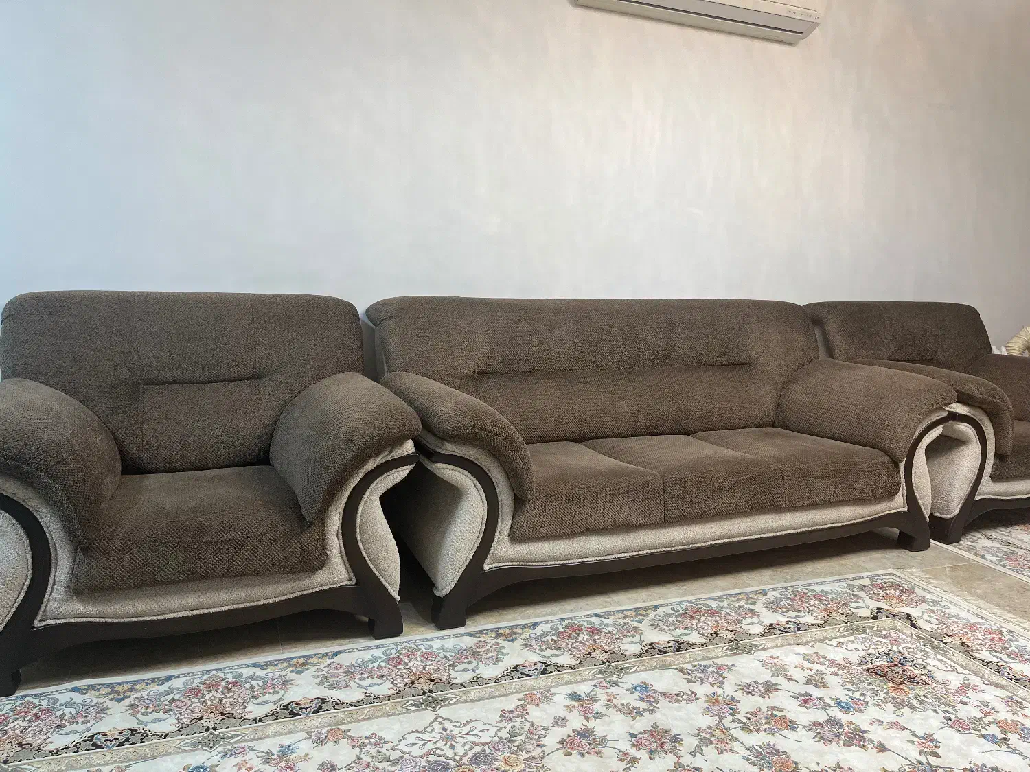 سرویس مبل هفت نفره  زیبا|مبلمان خانگی و میز عسلی|ساری, |دیوار