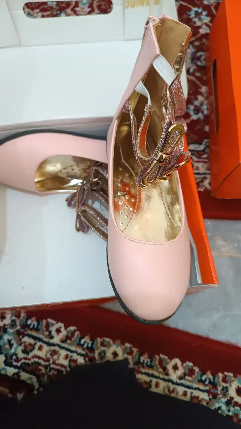 کفش و لباس بچه گانه|کفش و لباس بچه|ماکو, |دیوار