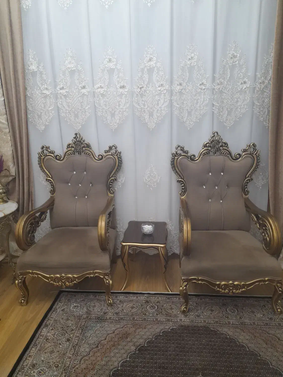 مبل سلطنتی و راحتی هشت نفره|مبلمان خانگی و میز عسلی|تبریز, |دیوار