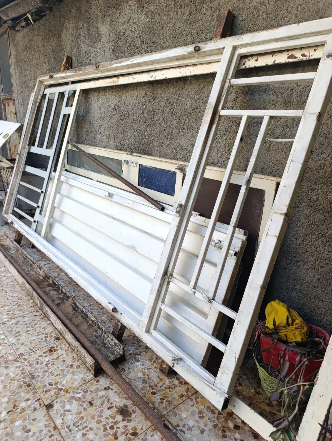 درب حیاط|مصالح و تجهیزات ساختمان|کوهدشت, |دیوار