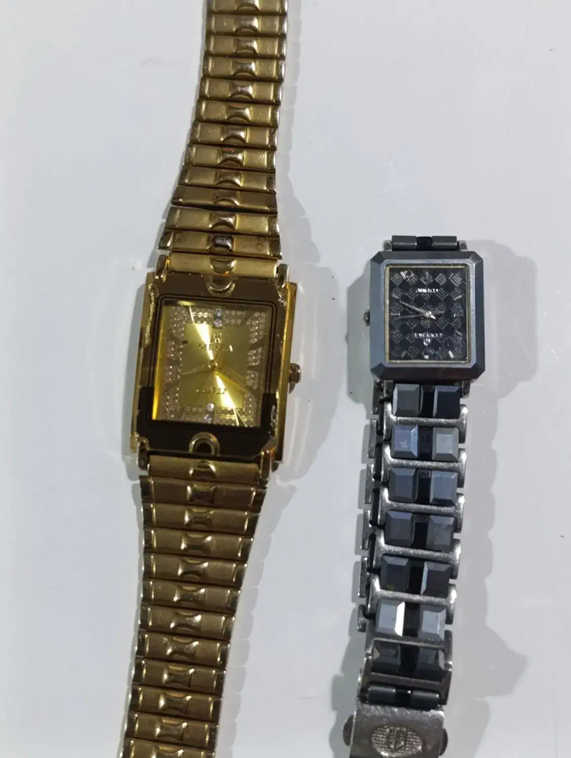 ساعت زنانه و مردانه|ساعت|رباط‌کریم, رباط‌کریم|دیوار