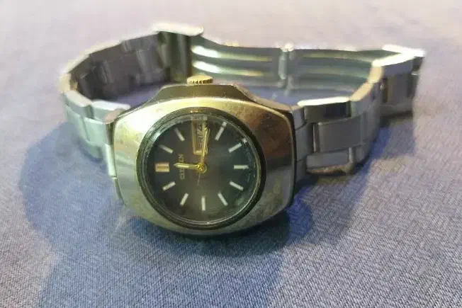 ساعت|ساعت|بروجرد, |دیوار