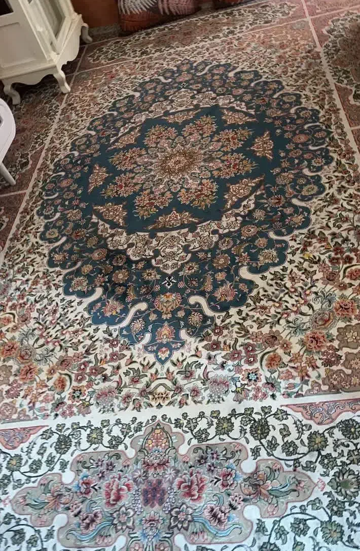 سه تخته فرش ۱۲ و ۹ و ۶|فرش|قم, شاه احمد قاسم|دیوار