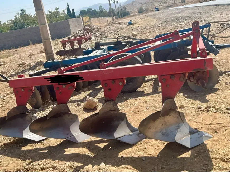 فروش گاو اهن چهار خیش|ماشینآلات صنعتی|مرودشت, رامجرد یک|دیوار