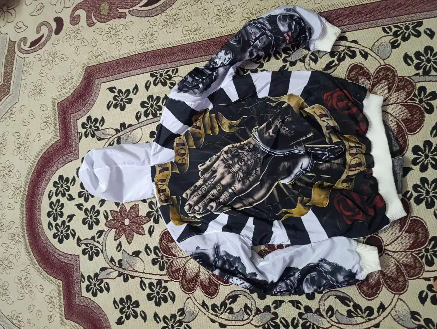 بادگیر|لباس|برازجان, |دیوار