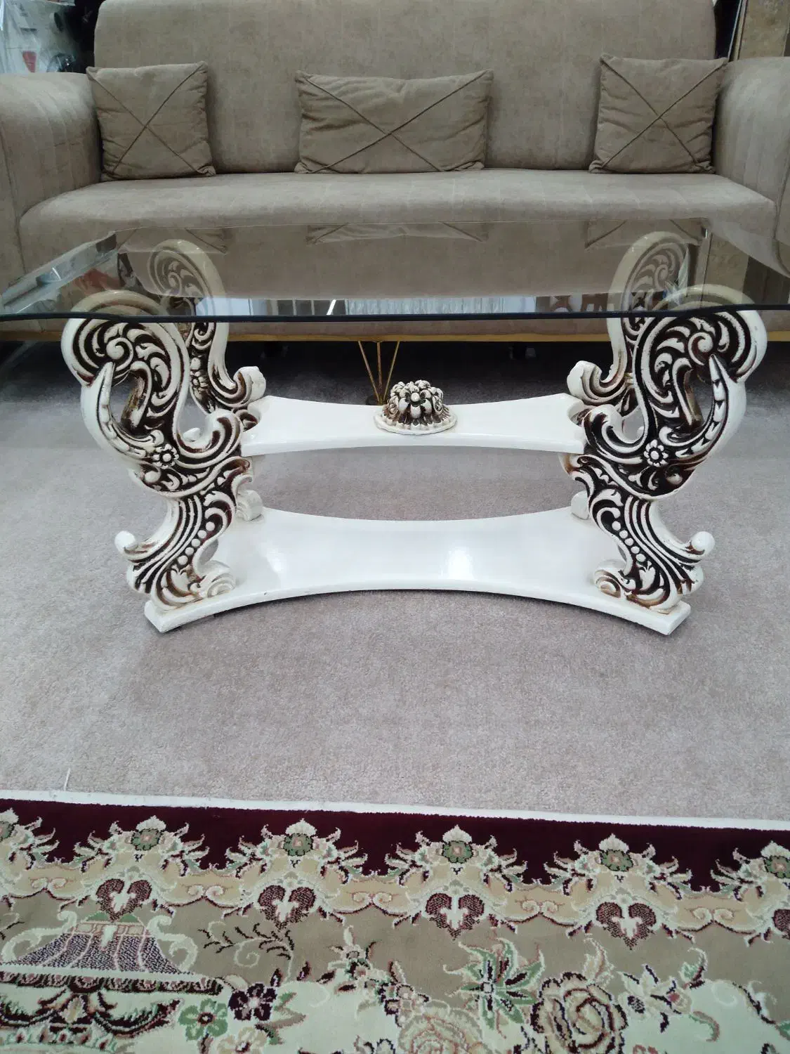 جلومبلی|مبلمان خانگی و میز عسلی|ایلام, |دیوار