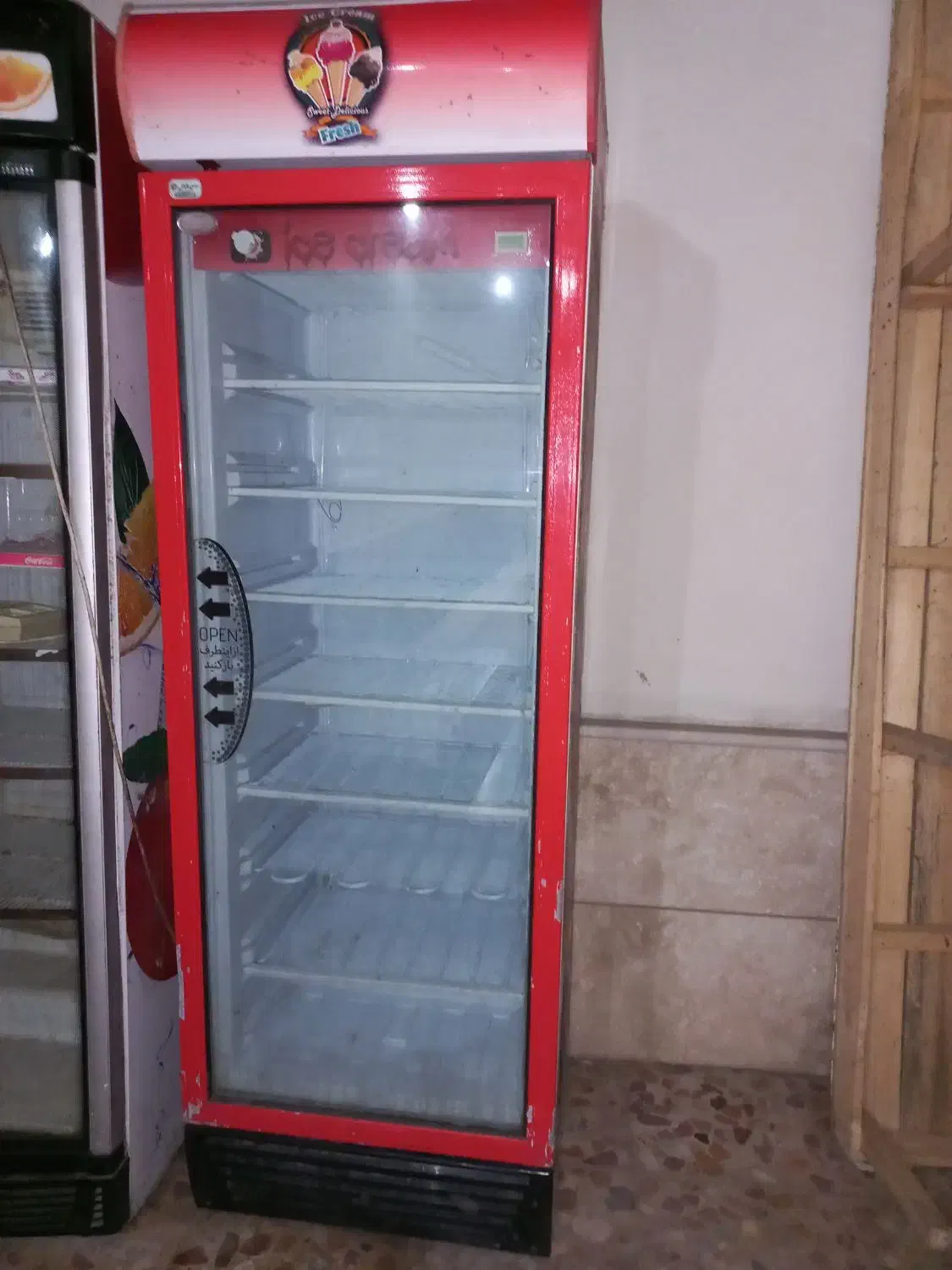 فریزر فروشگاهی ایستاده ۲۳ میلیون|فروشگاه و مغازه|چاف و چمخاله, |دیوار