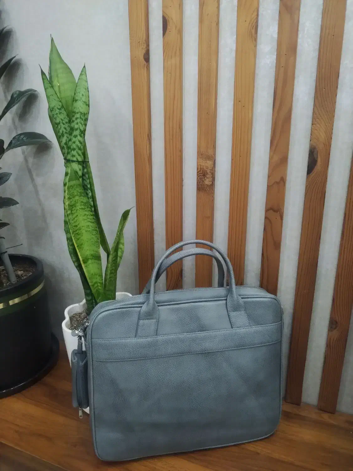 کیف چرم|کیف، کفش، کمربند|قم, بنیاد|دیوار