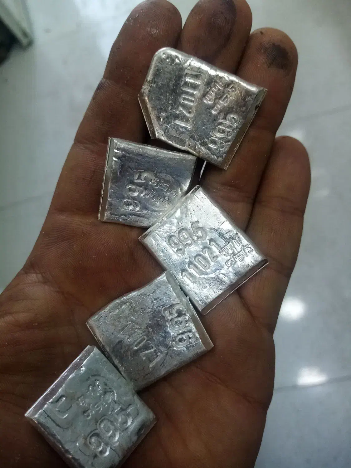 شمش نقره زیر فی تابلو از قالکار بخرید|جواهرات|شیراز, بالا کفت|دیوار