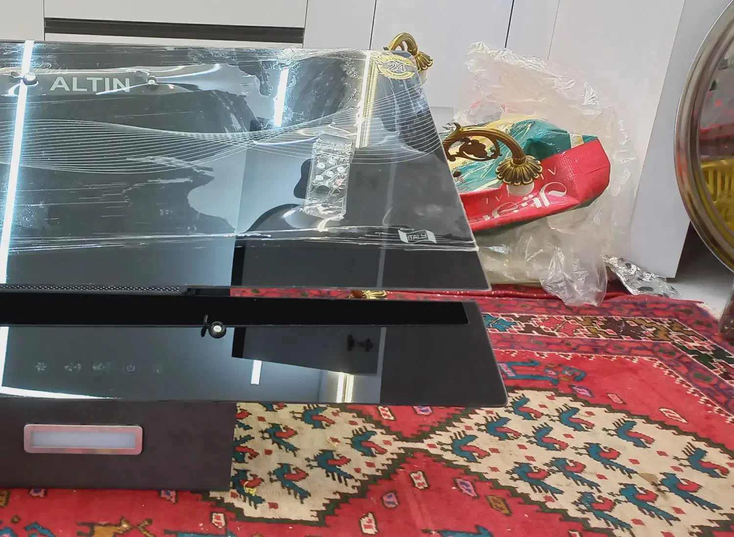 هود|هود|تبریز, |دیوار