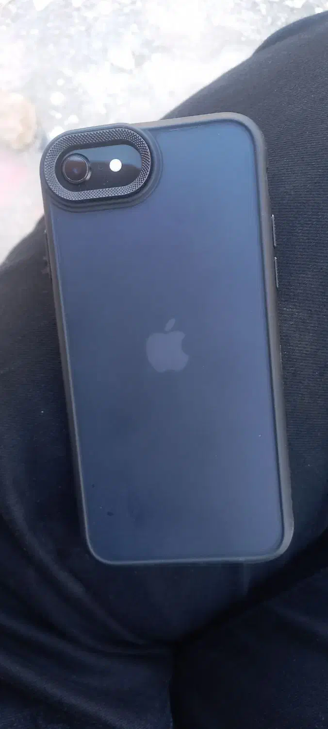 ایفون se2020|موبایل|ساوه, |دیوار