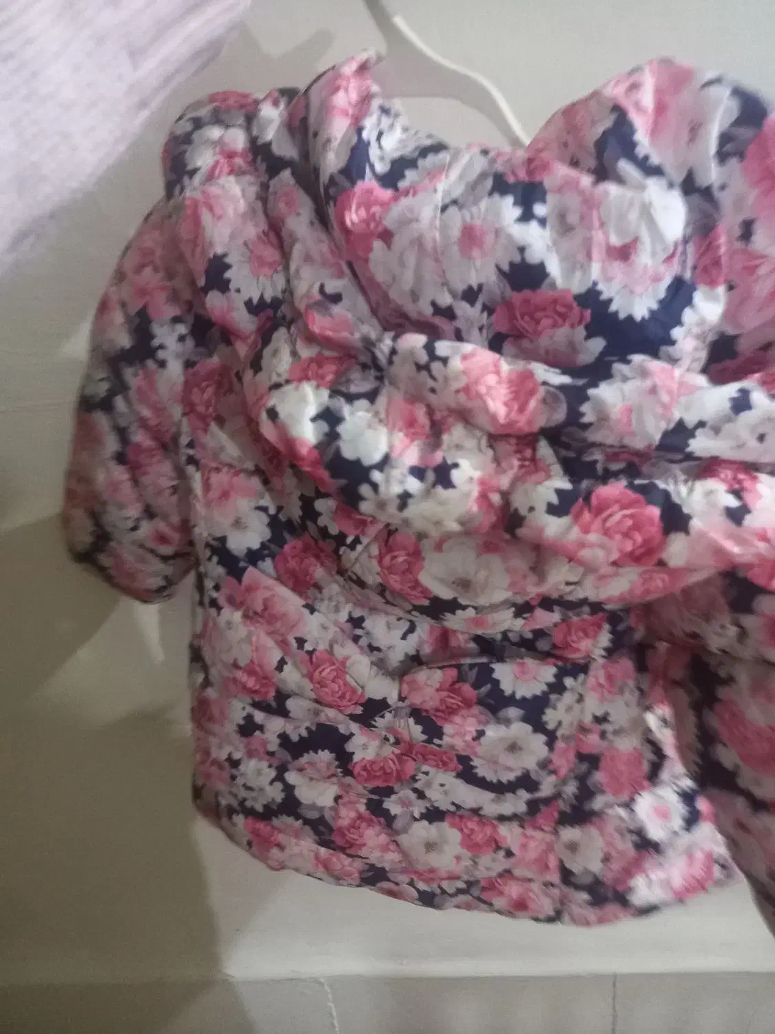 کاپشن|کفش و لباس بچه|اهر, |دیوار