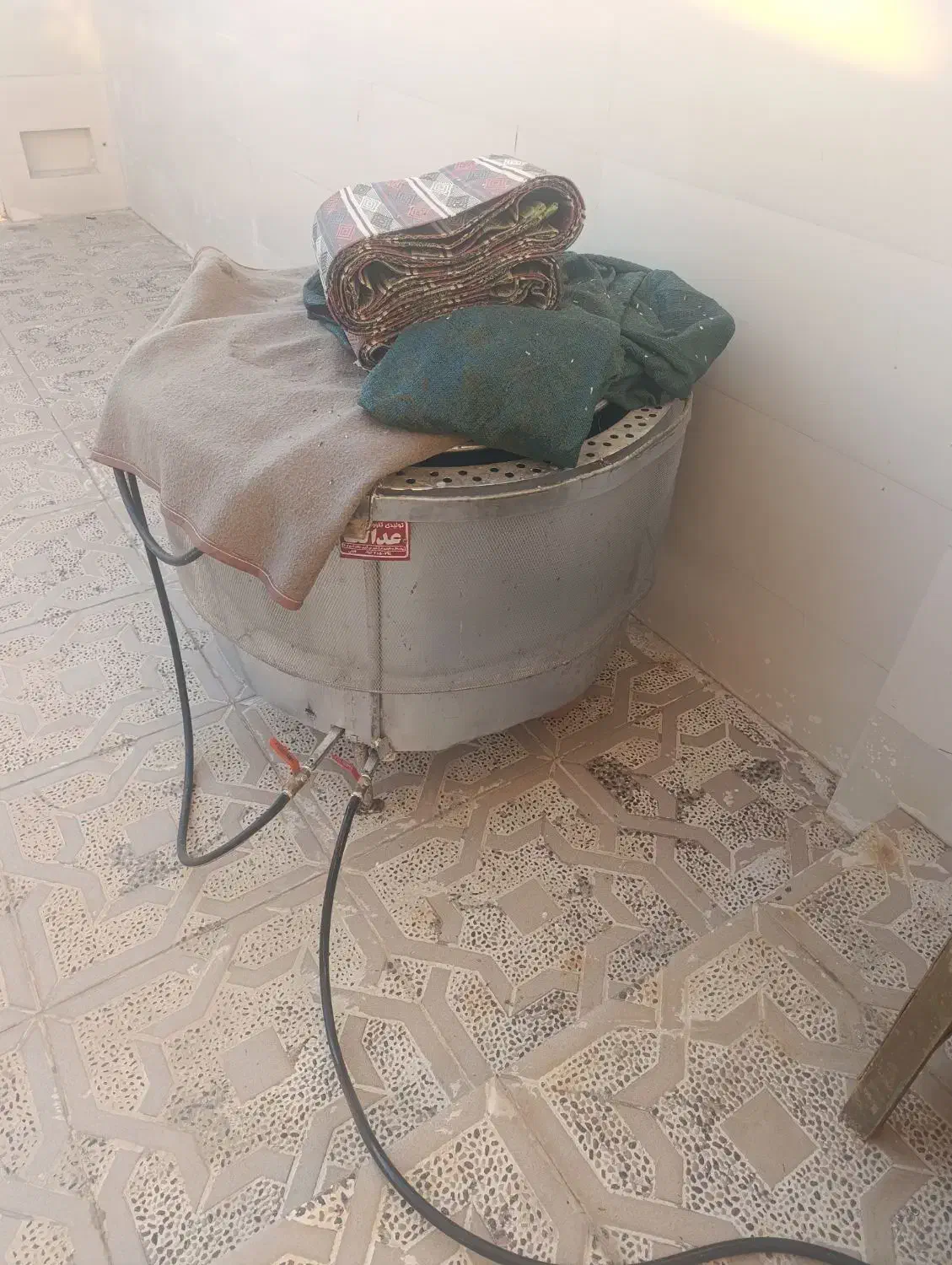 نانوای|ماشین‌آلات صنعتی|لالی, |دیوار