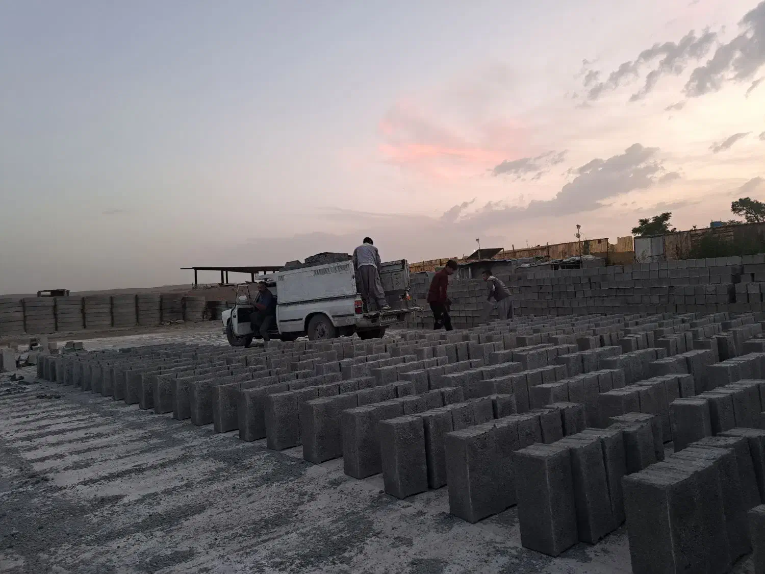 بلوک زن ماهر|استخدام معماری، عمران و ساختمانی|کهریزک, |دیوار