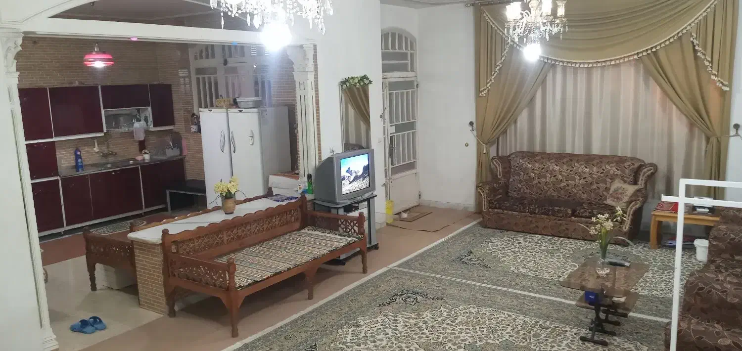 سوئیت و آپارتمان مبله با پارکینگ|اجارهٔ کوتاه‌مدت آپارتمان و سوئیت|شیراز, شهرک مطهری|دیوار