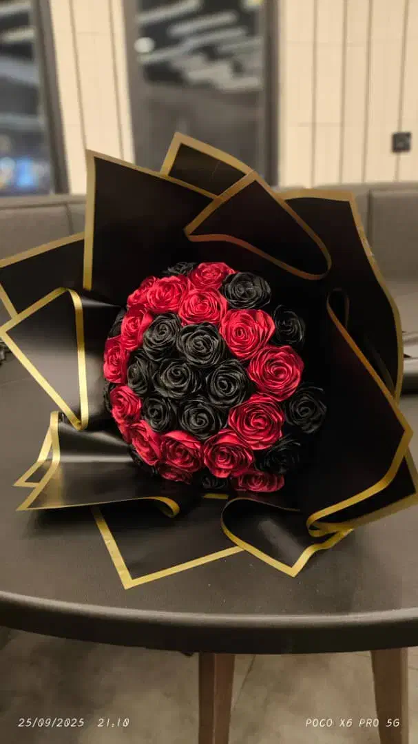 دسته گل حرفه ای و ماندگار|گل مصنوعی|قم, بلوار امین و ساحلی|دیوار