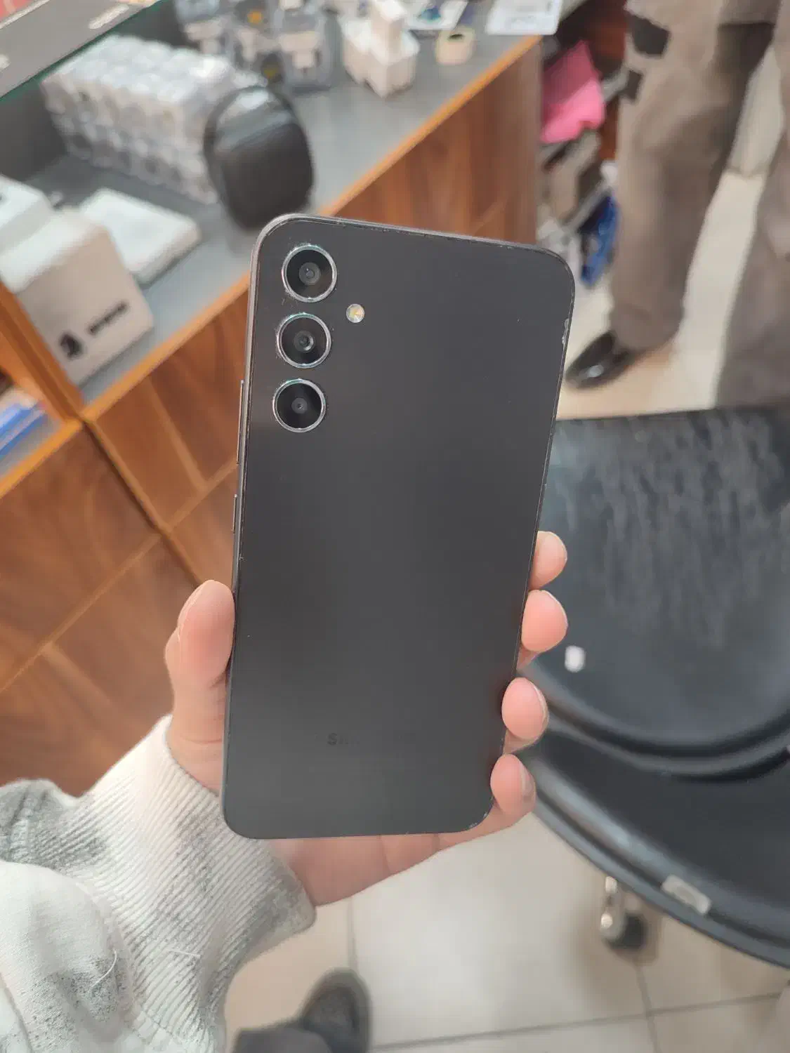 انواع گوشی کارکرده، نو و ساده|موبایل|پرند, فاز ۲|دیوار