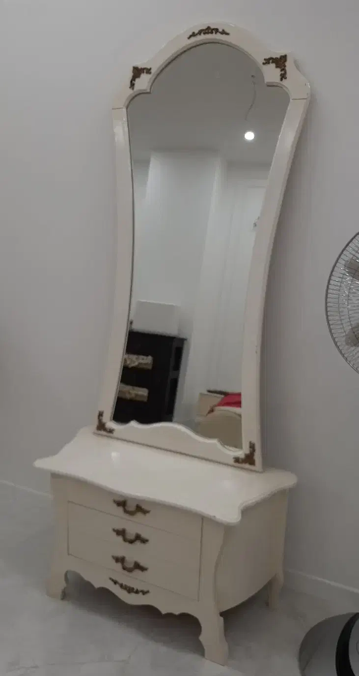 آینه کنسول شیک|بوفه، ویترین، کنسول|کاشان, قطب راوندی|دیوار