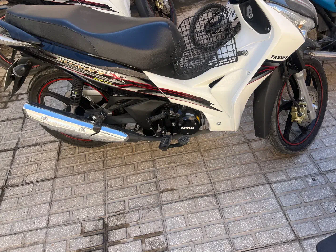 موتور بی کلاج مدل ۴۰۲|موتورسیکلت|کاشمر, |دیوار