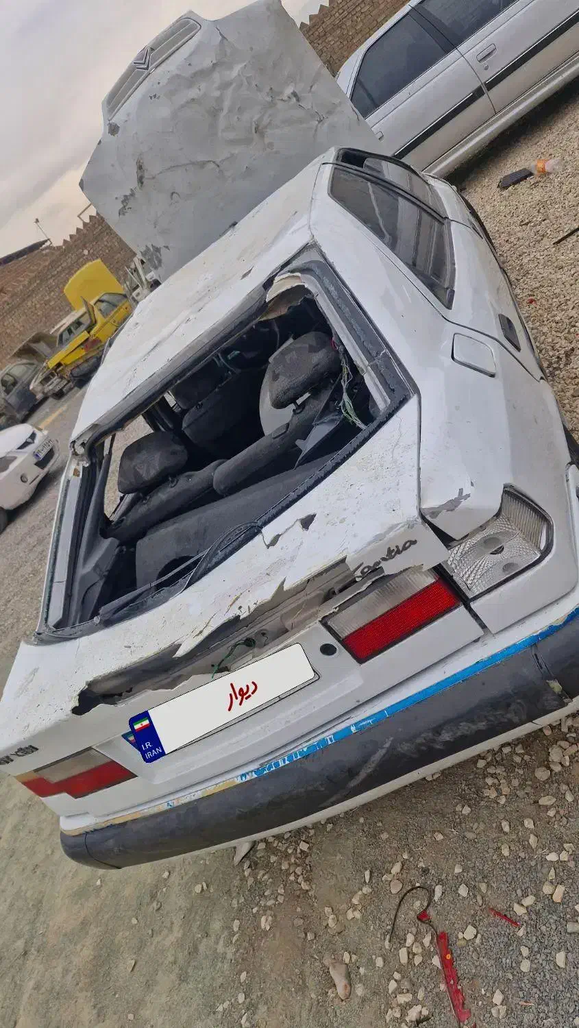 زانتیا مدل ۸۸ تصادفی چپی|خودرو سواری و وانت|کاشان, شهرک صنعتی فتح المبین|دیوار