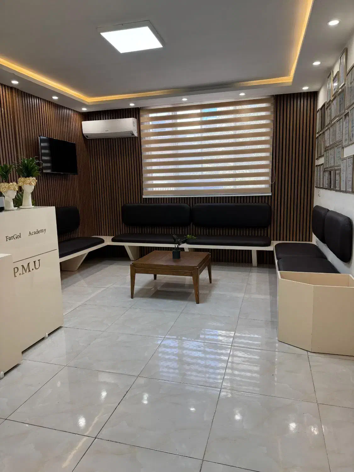 نصب کفپوش پارکت پنل قرنیز نقاشی ساختمان|خدمات پیشه و مهارت|مشهد, بالا خیابان|دیوار