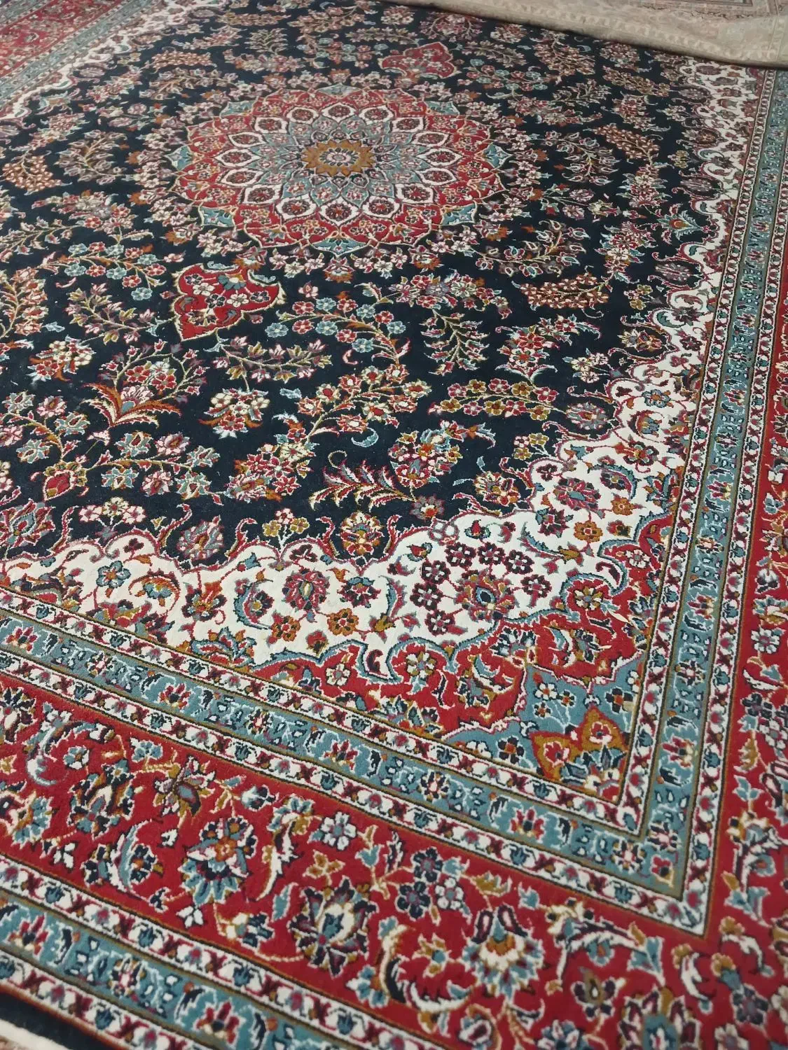 یک تخته فرش ۱۲متری سرمه ای|فرش|لنجان, |دیوار