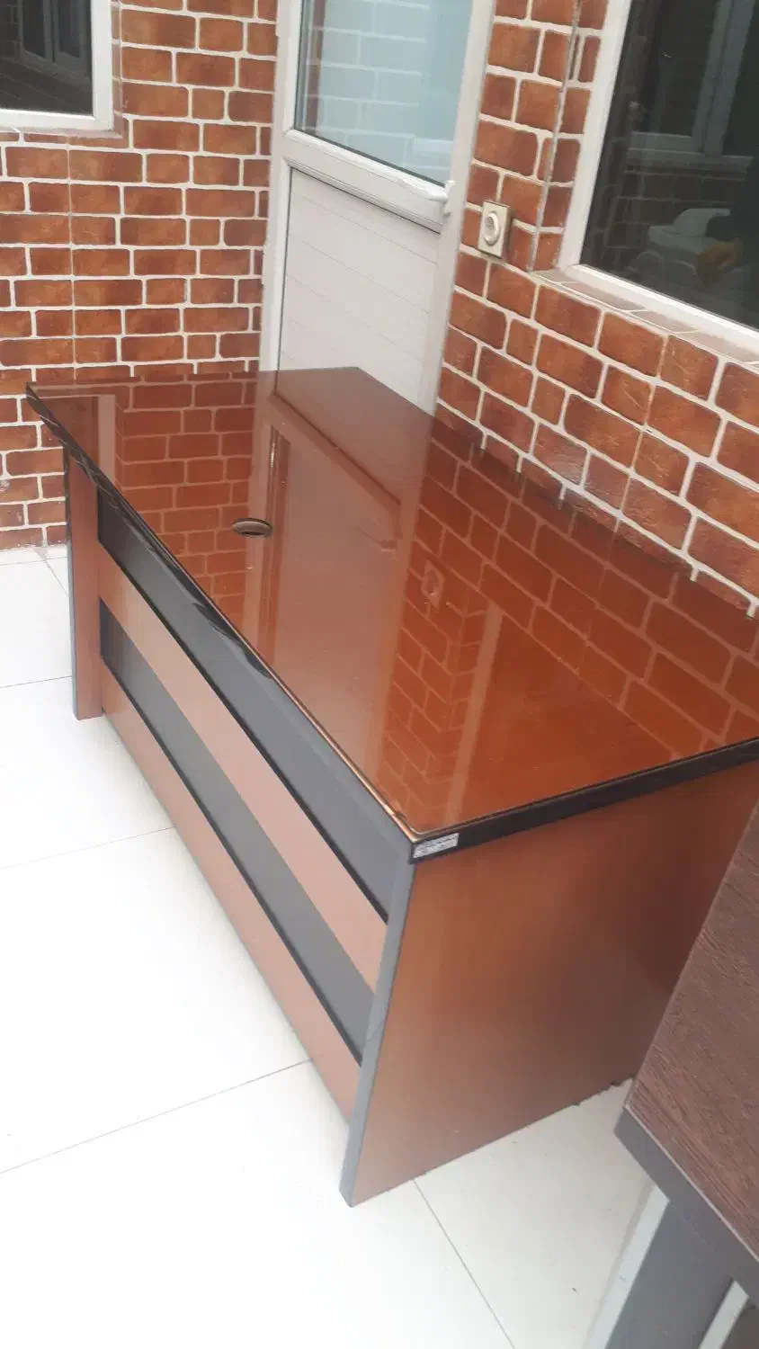 میز تحریر|میز تحریر و کامپیوتر|کرج, ساسانی (قلمستان)|دیوار