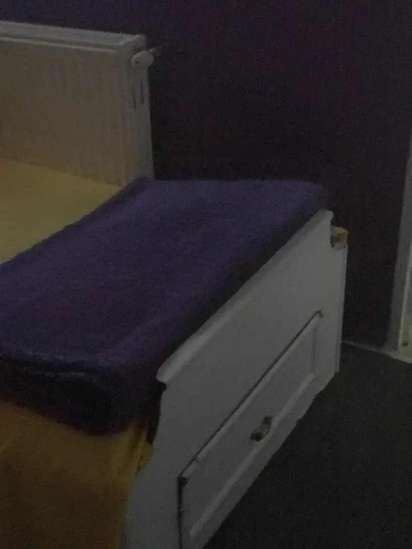 تخت یک. نفره|تخت و سرویس خواب|قم, انسجام|دیوار