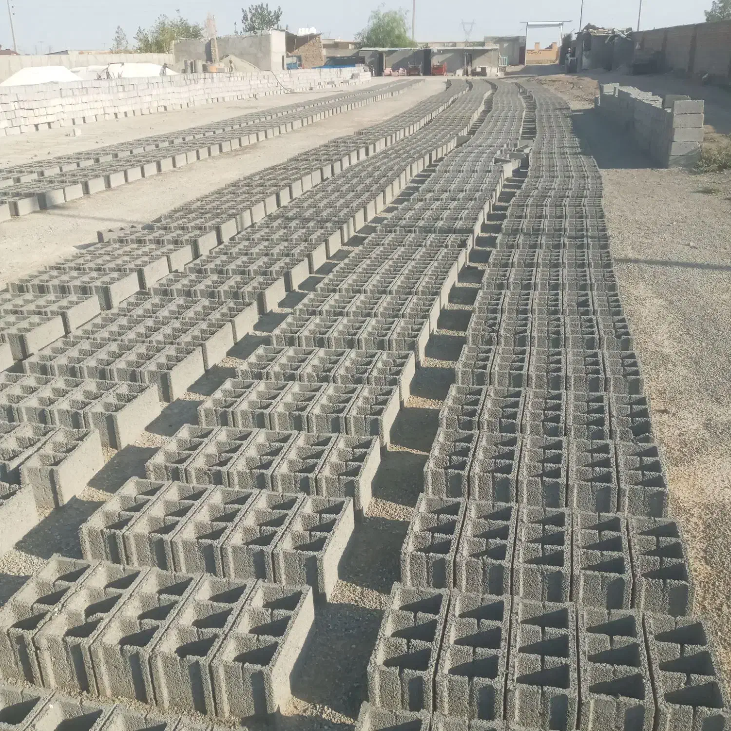 تولید بلوک سبک وسنگین وانواع مصالح ساختمانی|مصالح و تجهیزات ساختمان|رباطکریم, رباطکریم|دیوار