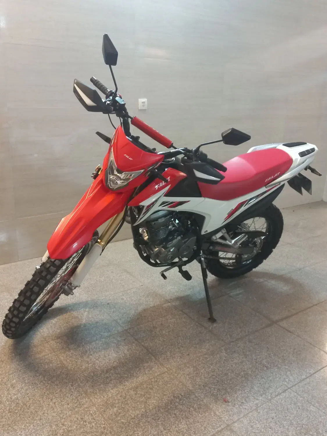 تریل فلات ۲۰۰ همتاز نو ۱۴۰۴|موتورسیکلت|یزد, |دیوار