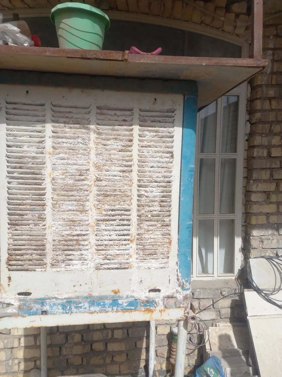 کولر آبی|کولر آبی|آران و بیدگل, |دیوار